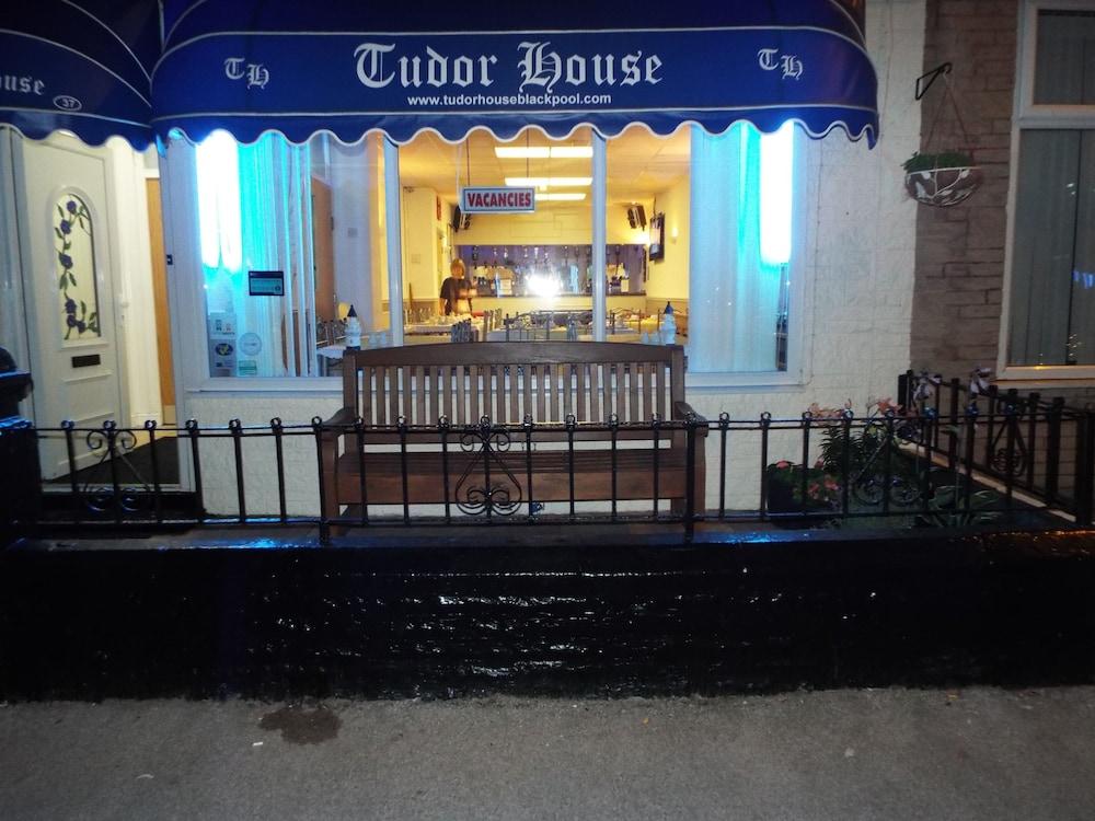 Tudor House Μπλάκπουλ Εξωτερικό φωτογραφία